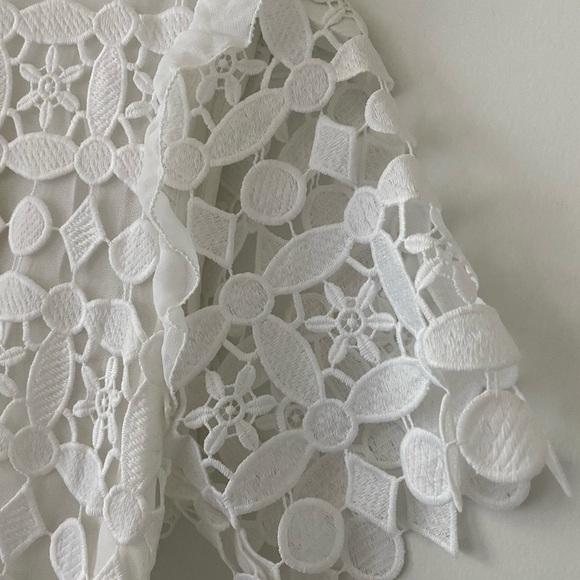 NWT Michael Michael Kors White Geo Lace Pencil Dress, Size 4 - Picture 4 of 16